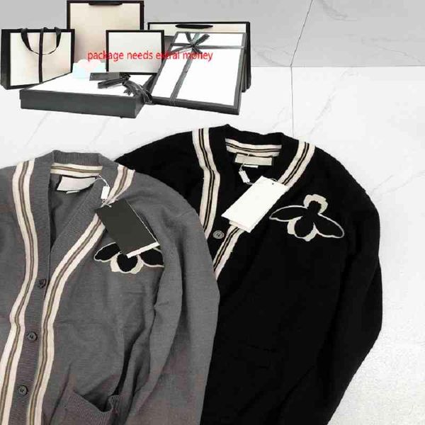 

Men's Sweaters Classic Bee Men Casual College Style Pullover FW Long Sleeves Trendy Cardigans Male V-neck Sweater for Top Quality FFWH, White;black