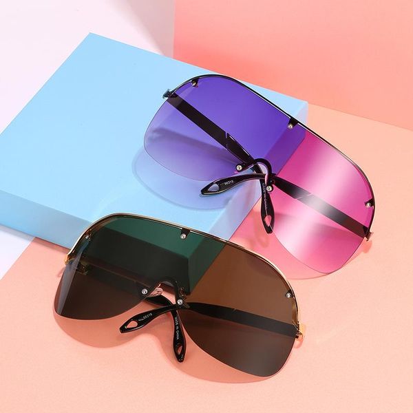 

sunglasses fashion one piece personality big frame trend men and women outdoor windproof driving uv proof, White;black