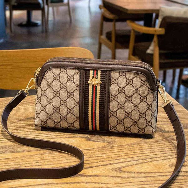 

2022 new factory wholesale small bag women's stripe printing contrast color single shoulder small bag messenger
