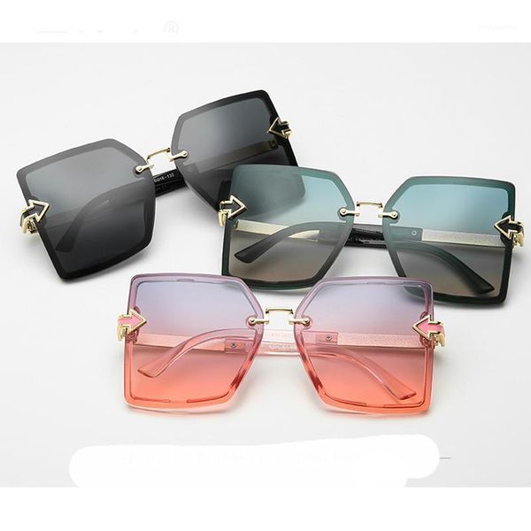 

2020 new square sunglasses oversized women designer classic sun glasses retro vintage shades eyewear uv4001, White;black