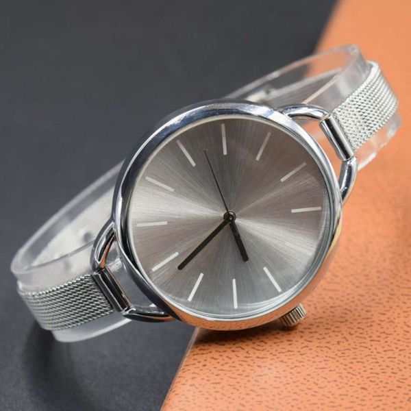 

quartz women's alloy mesh stainless steel watch leisure fashion wrist watch student hand, Slivery;brown