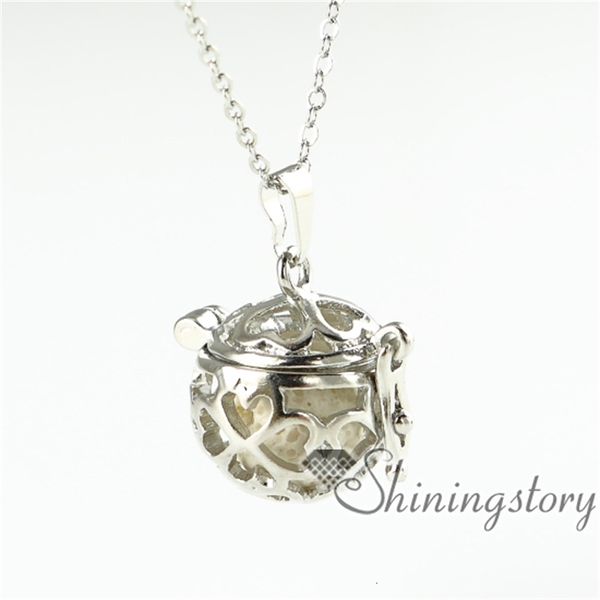 

four clover openwork wholesale diffuser necklace essential oil perfume aromatherapy pendant