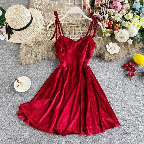 

womens party dresses 2021 new autumn velvet spaghetti strap dress fashion ladies solid slim bodycon robe vestidos mujer1, Black;gray