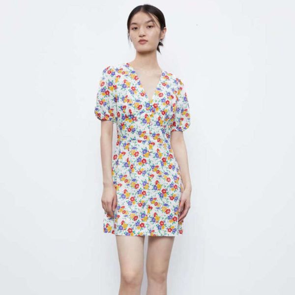 

2020 summer new holiday style fashion printed v-neck waist slim casual dress, Black;gray