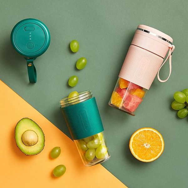 

mini portable juicer blender, usb rechargeable small single serve fruit mixer for shakes and baby