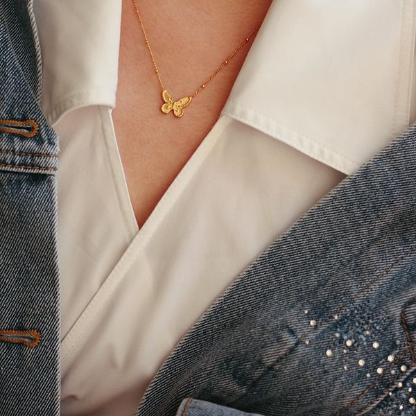 

ювелирные изделия корея красивая трехмерная бабочка бусина ожерелье с короткими цепочками клюшки, Silver