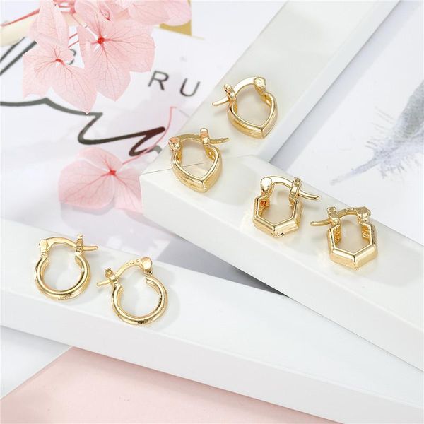 

1pair европейское простое сердце круглые мелкие серьги для женщин винтажные милые шикарные золотые цветные матовые шестигранные серьги ювели, Golden;silver