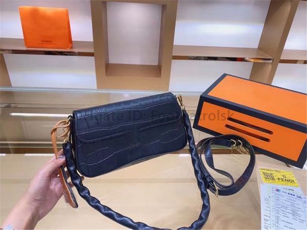 

2021 luxury designer h plain fashion women baguette bags allligator thread hasp interior compartment metallic lady fashion shoulder bags