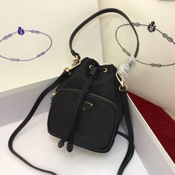 

nylon women bags new bucket bags fashion shoulder bag handbags purse lady shopping bags plaid string chest totes crossbody bag
