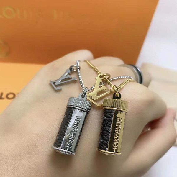 

fashion men's and women's perfume clavicle pendant necklace