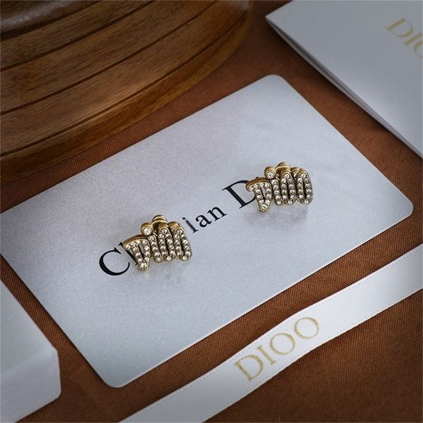 

87% off wholesale shop family brass earrings classic diamond silver needle red earrings, Golden