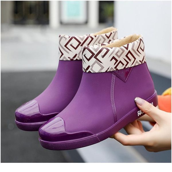 

winter boots women short tube plush rain shoes antiskid water shoes outside wear working shoes kitchen rubb sqcnmn