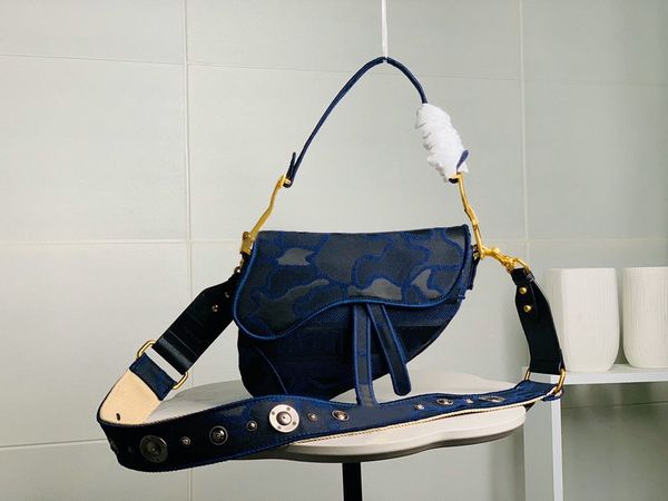 

women's luxury handbag shoulder bag saddle type