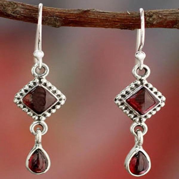 

2020 boho cardinal stone women dangle red earrings gypsy ethnic onyx vintage jewelry antique silver color jewelry o5m066