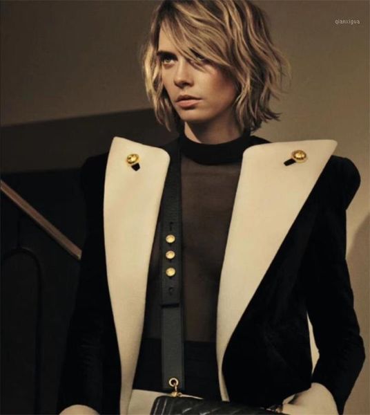 

2020 new style short coat contrast color lapel vintage female coat1, Black;brown