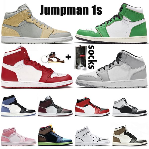 

2021 with socks jumpman 1 1s mens high basketball shoes retro new fire red outdoor designers sports trainers sneakers