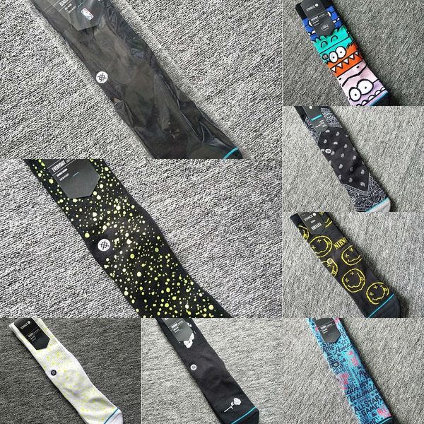 

rwtj 2019 comfortable stockings socks towel basketball tube professional men stance sports socks running antismen thickened middle bottom fi, Black