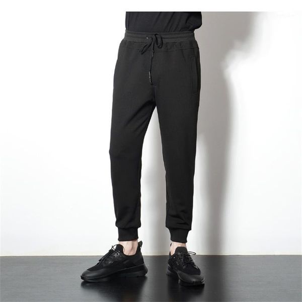 

all-match minimalist loose tapered harem pants black close-up sports pants casual footwear 5cm1
