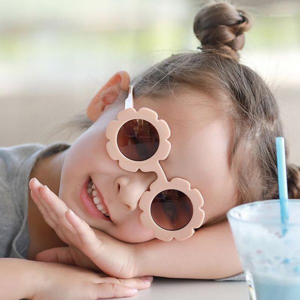 

kids sunglasses uv400 coated sunglasses camouflage frame goggles for boys and girls cute sunflower oculos masculino1, White;black