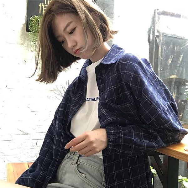 

2021 new spring net red retro student plaid shirt loose and versatile turn-down collar women shirts light and simple lazy wind1, White