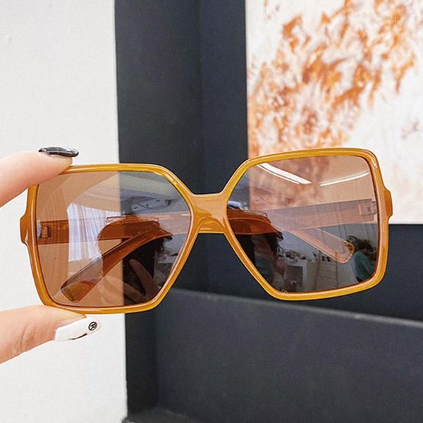 

sunglasses 2021 trending brand women metal hinge eyewear men luxury oversized square sun glasses retro vintage shades uv4001, White;black