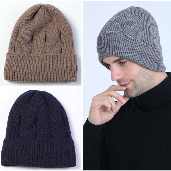 

autumn and winter new men's cashmere thickened twisted knitting warm cover wool thread cycling ear cap, Black;green