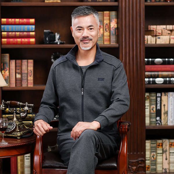 

middle aged and elderly sportswear men's casual wear, Gray