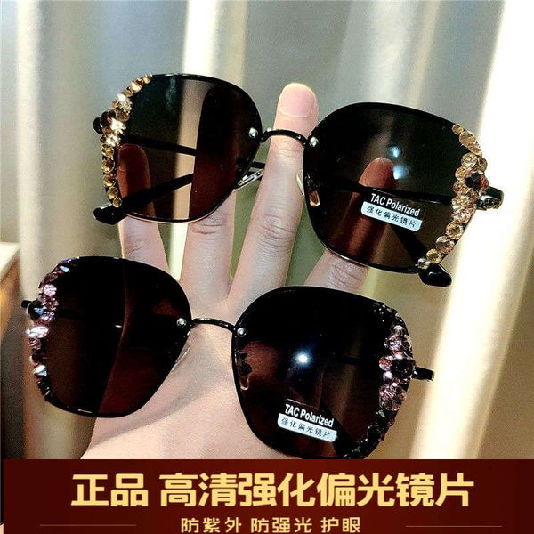 

2020 genuine polarizing korean sunglasses with diamond inlay for women, Black