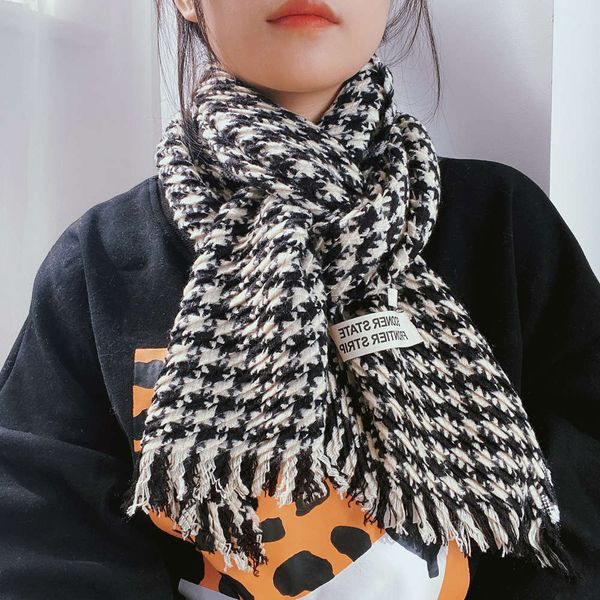 

classic hourglass scarf for fall / winter 2020, Blue;gray