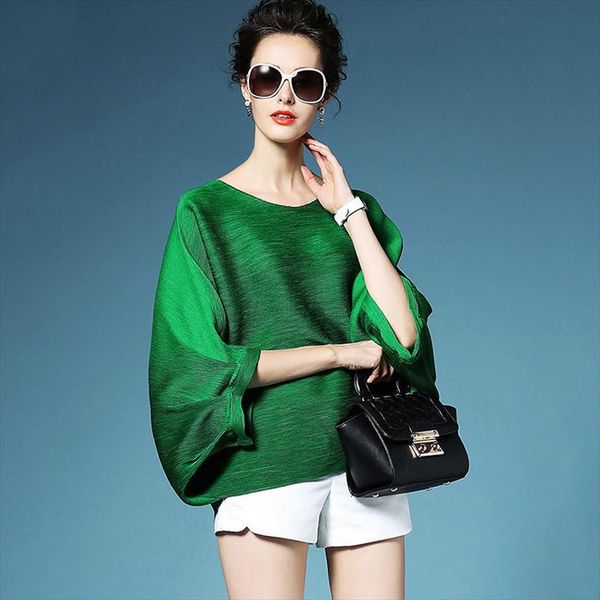 

lanmrem 2020 new fashion loose pleated t shirt round collar batwing half sleeve pleated womens big size ye112, White
