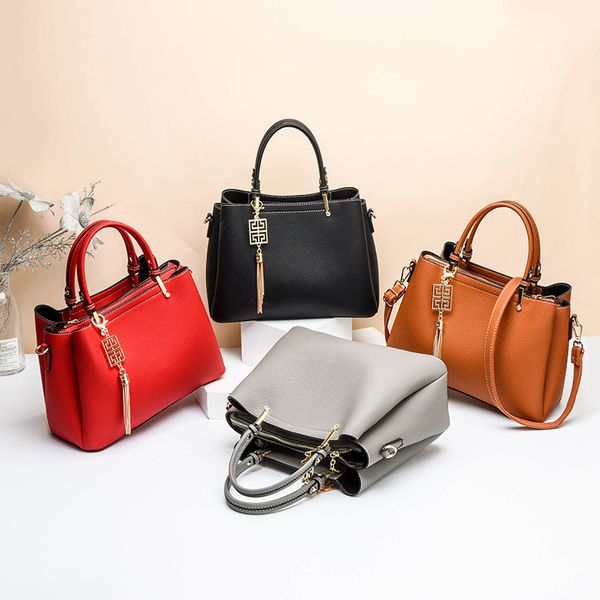 

of great capacity beautiful female purse sequins ladies'shoulder bags 4kau