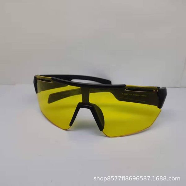 

2021 new sports men's fashion sunglasses, White;black