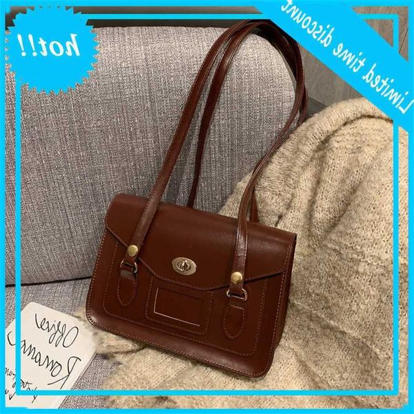 

three use 2020 small female autumn and winter postman fashion korean versatile messenger bag