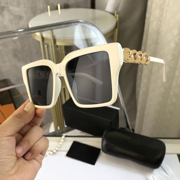 

2022 designer luxury sunglasses with box of stylish polarized glasses for men and women uv400 7181, White;black