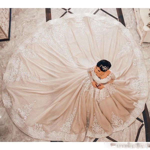 

arabic gold sparkly wedding dresses lace beaded long sleeves bridal dresses vintage chapel train wedding gowns robe de mariee, White