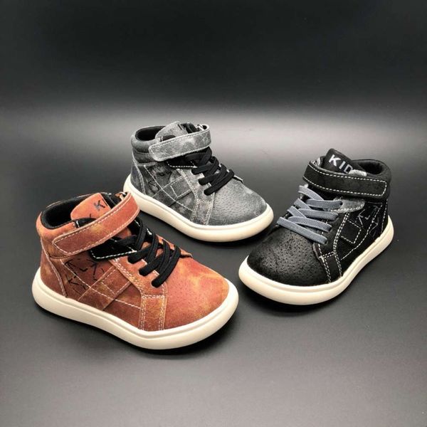 

in new sho children's autumn board 2020, Black;red