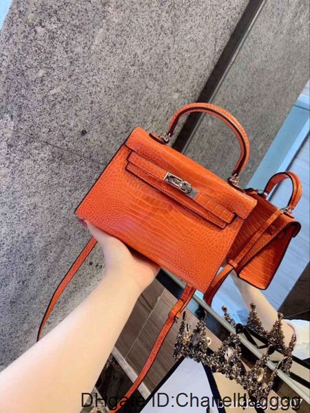 

new arrival women fashion mini flap shoulder bag soft crossbody bags factory cost prices selling 21cm