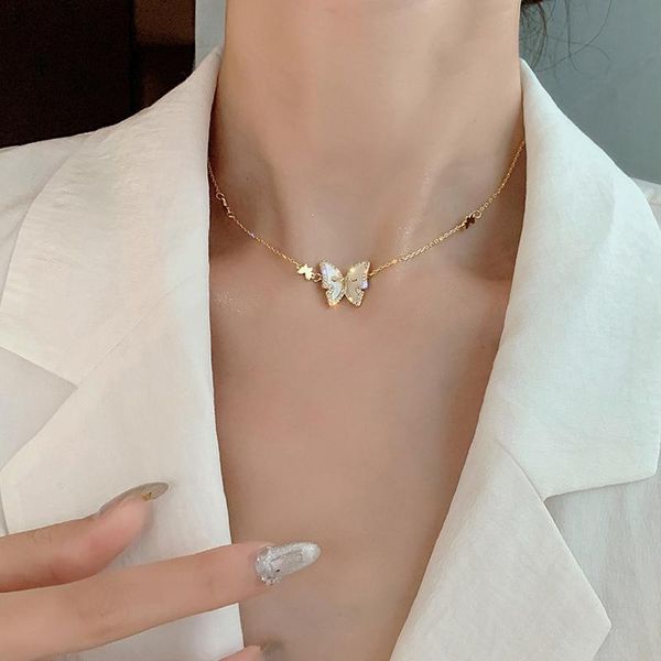 

chokers electroplating fashion butterfly clavicle chain pendant versatile light luxury necklace, Golden;silver