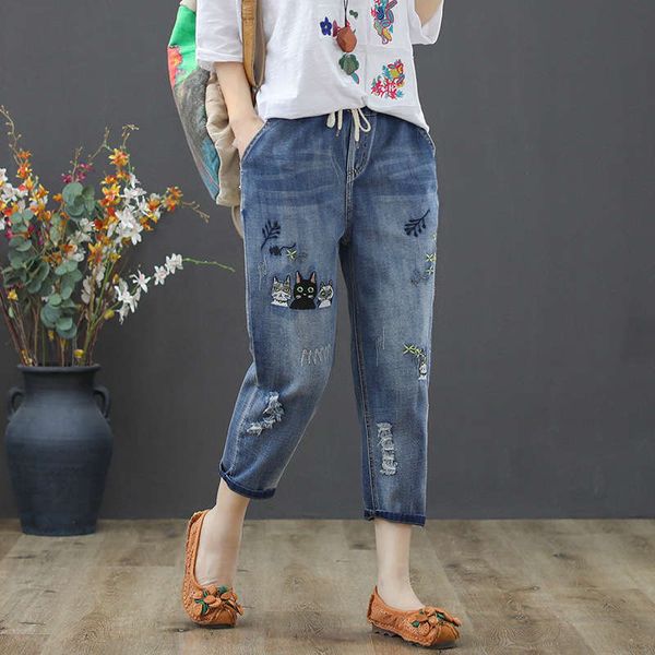 

2019 new casual wear out art embroidery light blue capris elastic high waist large jeans women's loose