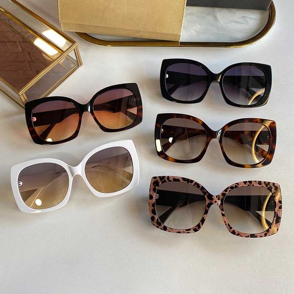 

2021 new woman cat eye charming sunglasses 4385 woman designer plate frame production fashion simple uv400 protective glasses with box, White;black