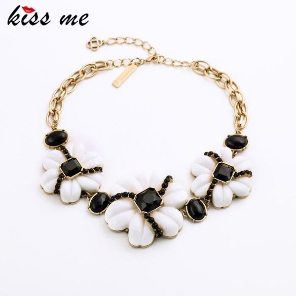 

luxury personality big black white resin flower women short bib necklace fashion jewelry, Silver