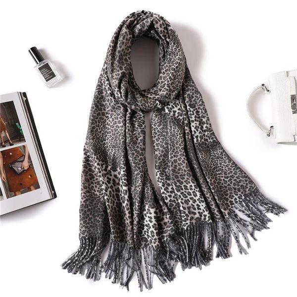 

дизайнер марка женщины scarf 2020 зимние кашемировые шарфы для леди пашмина шали и обертывания шеи голова тейная бандана леопарда печать wmt, Blue;gray