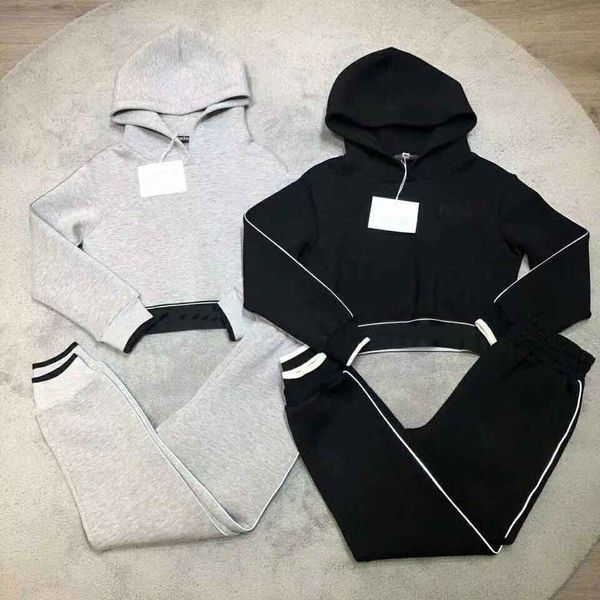 

stylish women suit 20aw new sport style fashion stylist wonens slim hoodies casaul pants designers two-piece set size s-l, White