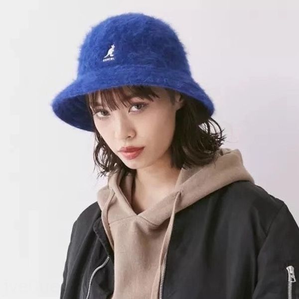 

tvby beanie 2020 beanies wool knitted cap kangaroo women men usa flag letter keep america great trump knit hat winter embroidery cap ljja300, Brown;gray