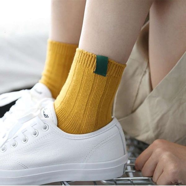 

autumn and winter new color calibration harajuku women's pure cotton middle tube college windpile socks, Black;white