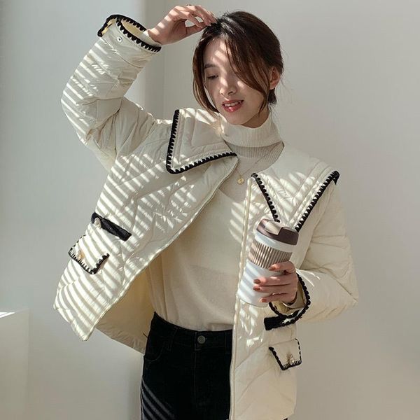

lightweight women's down jacket autumn winter 2021 new small fragrance white duck down lapel warm coat wholesale, Black
