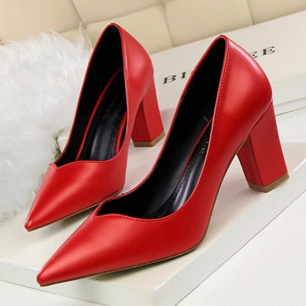 

2020 new occident style retro temperament simple comfortable thick heel high heels shallow pointed hollow women's shoes summer #gb0x, Black