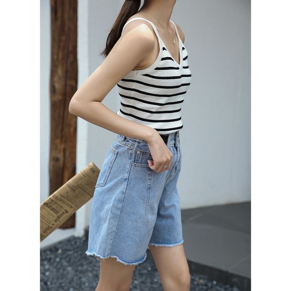 

2021 new summer solid color small v mesh halter female vest fine fit jacket stripe short temper 67em, White