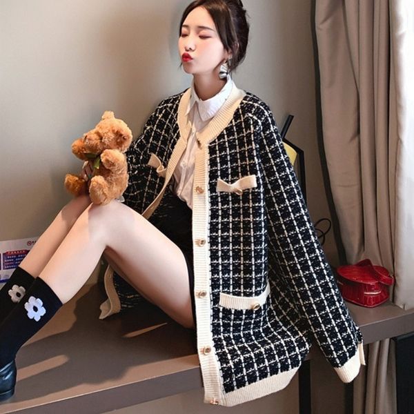 

new slight fragrance female cardigan sweater fall/new winter slacker mend around the neck middle temperament of knitted length jacket 1ddz, White;black