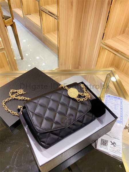 

2021 luxury designer lady fashion bags cross body artwork bead handbags diamond lattice ch